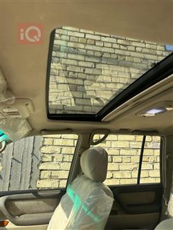 تۆیۆتا لاند کروزەر